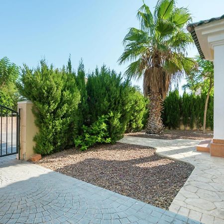 Banos y Mendigo Belvilla By Oyo Villa Mosa Claire מראה חיצוני תמונה