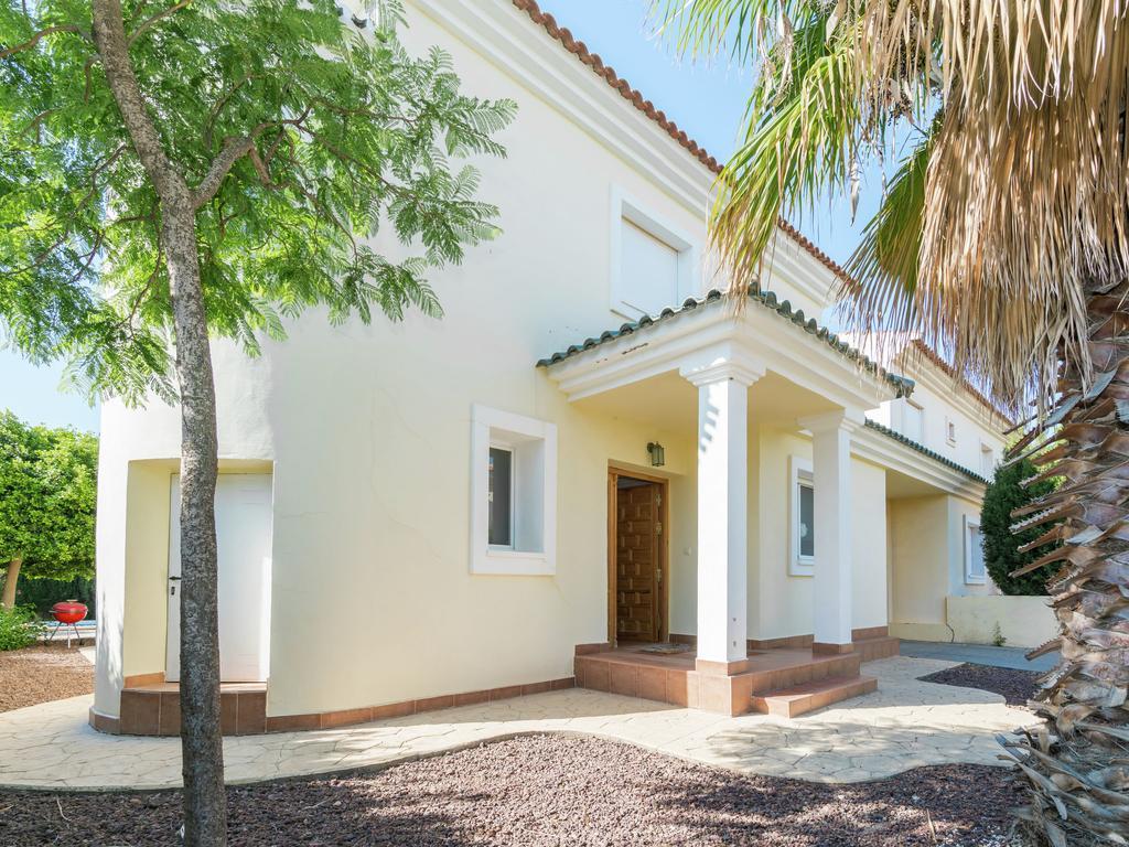 Banos y Mendigo Belvilla By Oyo Villa Mosa Claire מראה חיצוני תמונה